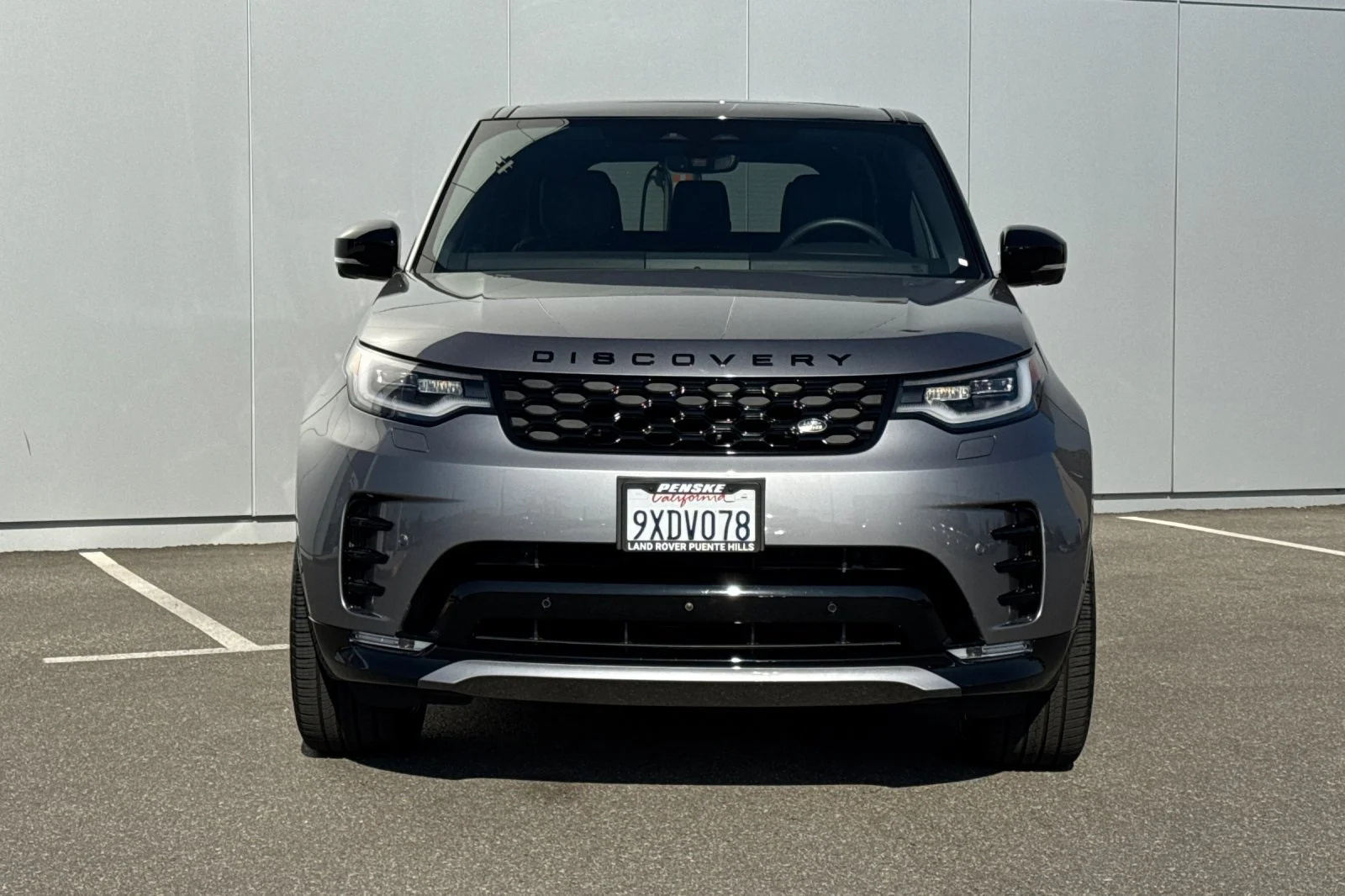 Certified Used 2025 Gray Land Rover Dynamic SE image 8