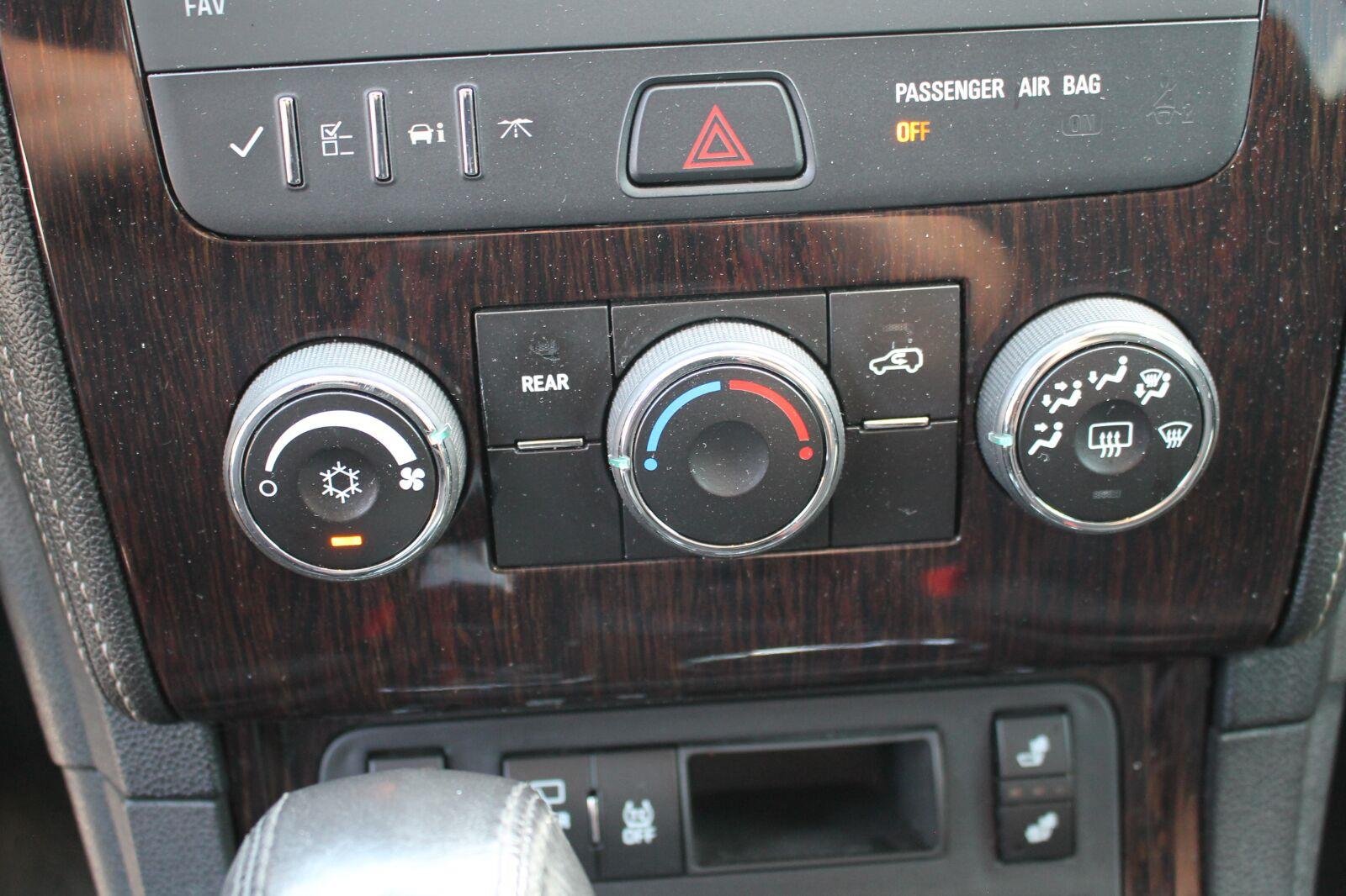Used 2016 TUNGSTEN METALLIC Chevrolet LT image 23