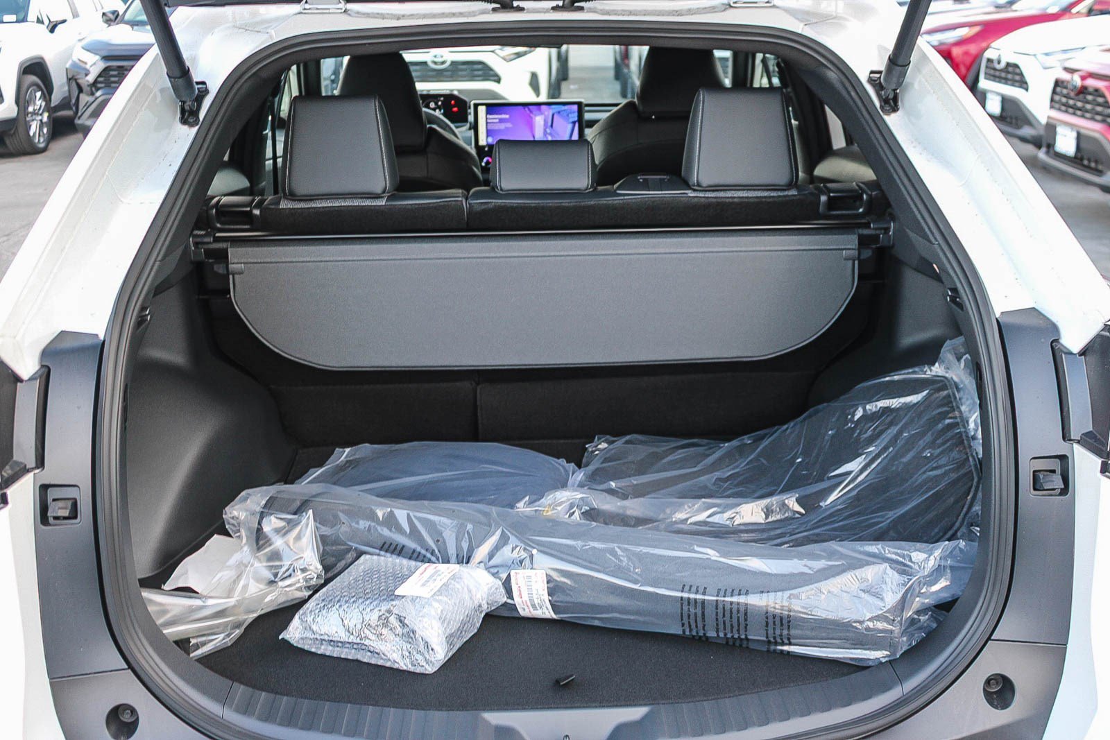 New 2026 Wind Chill Pearl <sup>1</sup> Toyota  XLE image 12