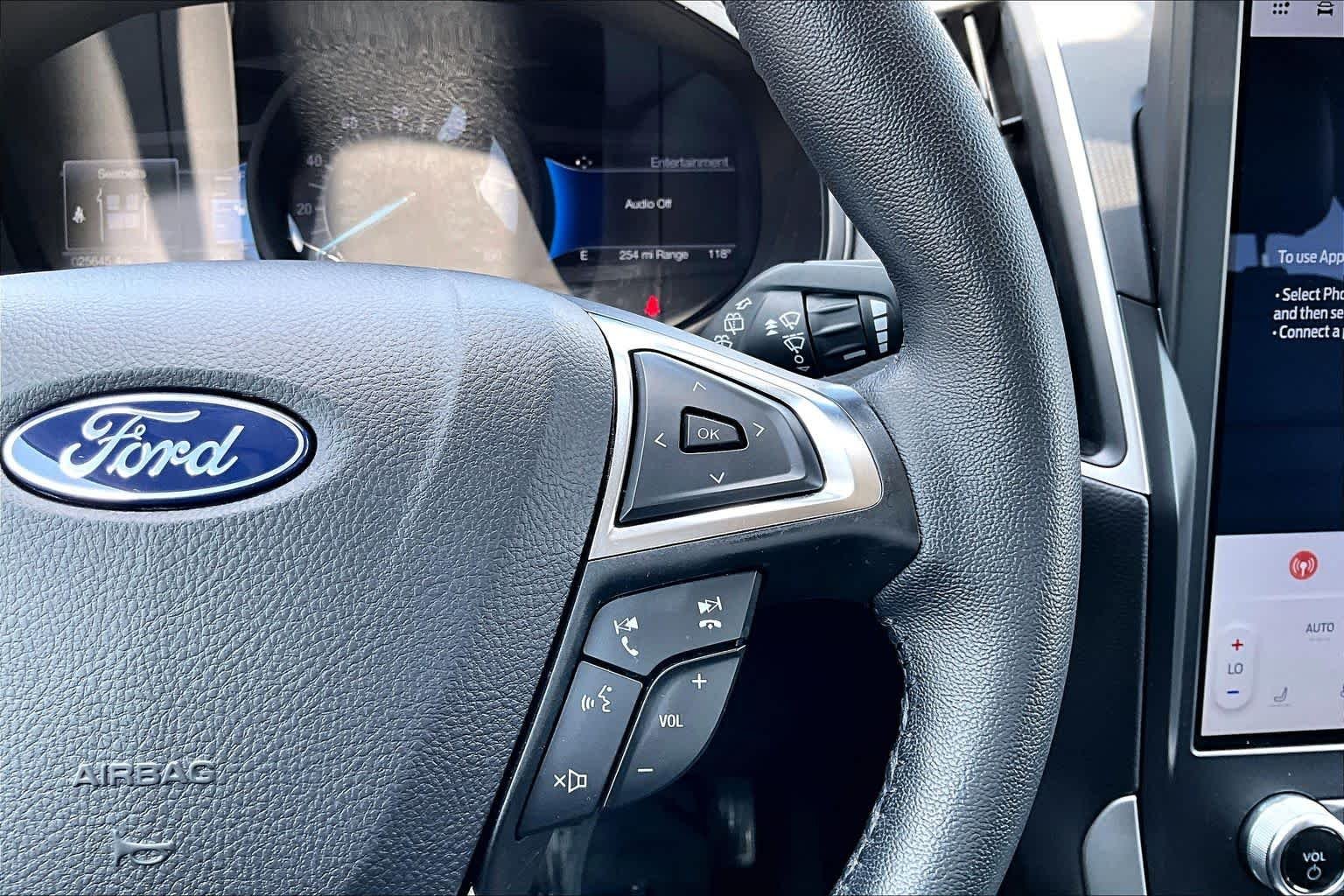 Used 2024 Carbonized Gray Ford SEL image 25