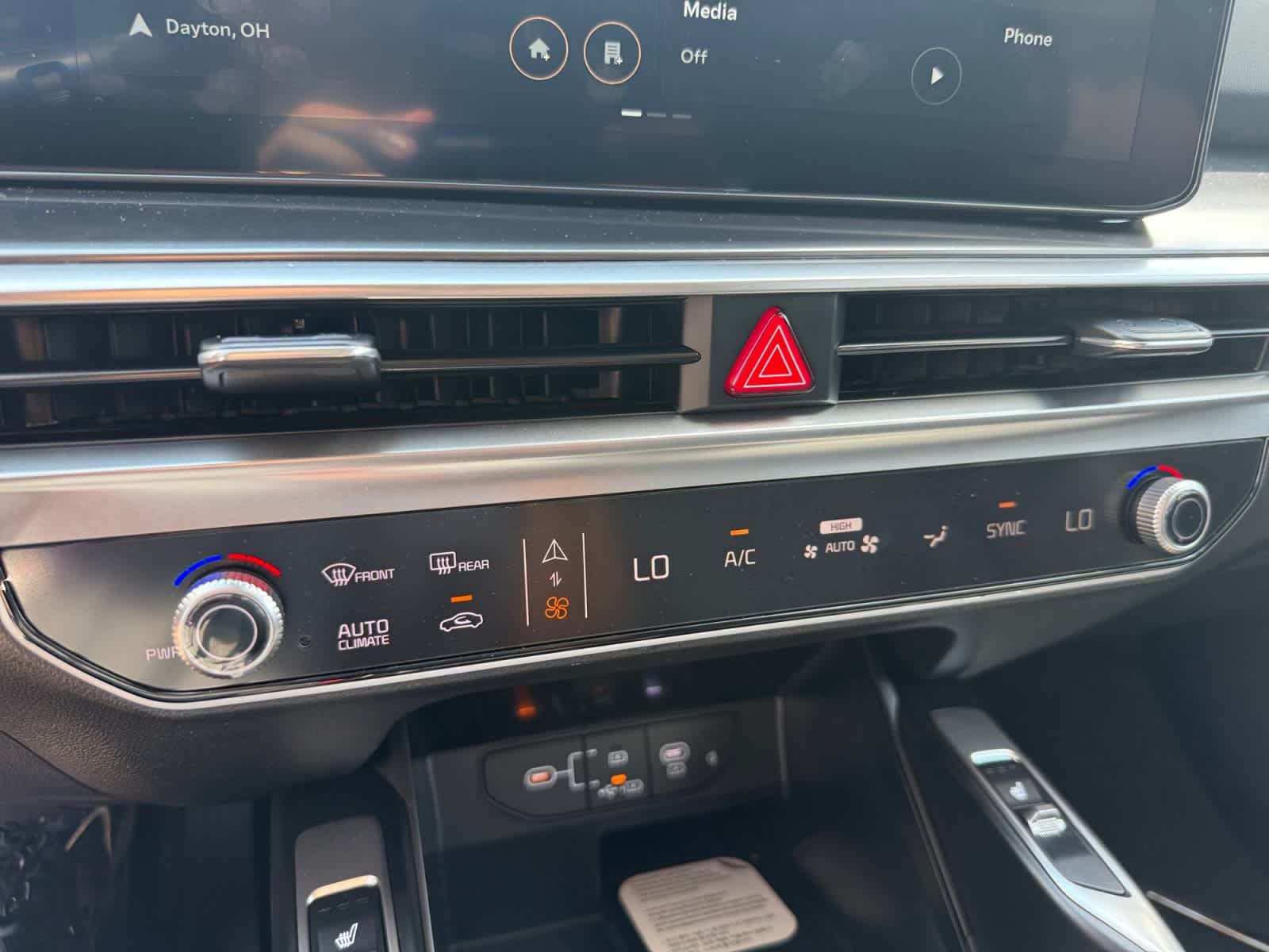 2026 Kia Sorento EX - Photo 17