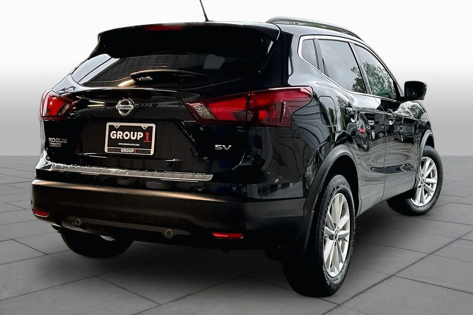 Used 2019 Magnetic Black Pearl Nissan SV image 13