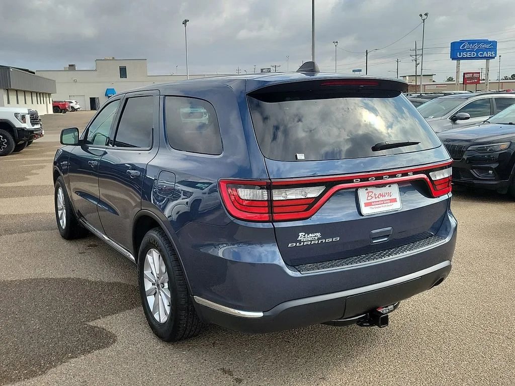 Used 2021  Dodge SXT image 8