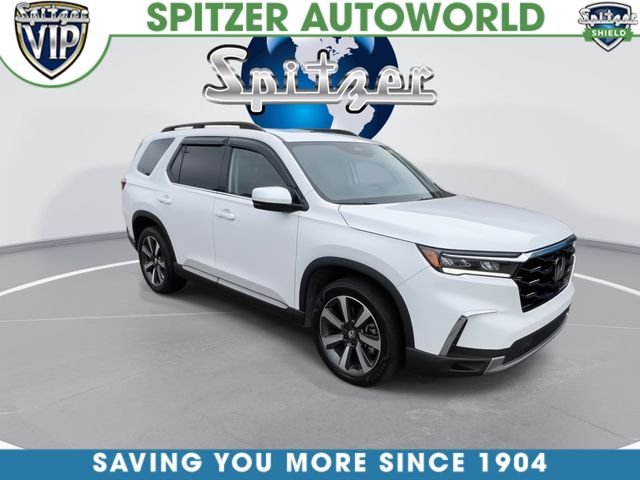 Used 2025  Honda Touring image 2