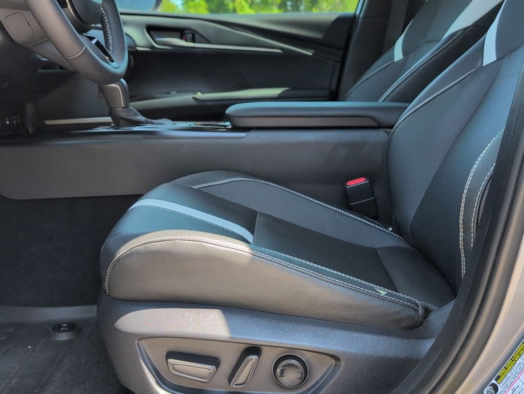 Certified Used 2025 Gray Toyota SE image 10