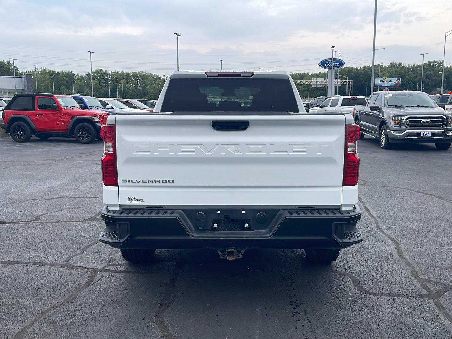 Used 2025 Summit White Chevrolet Work Truck image 4
