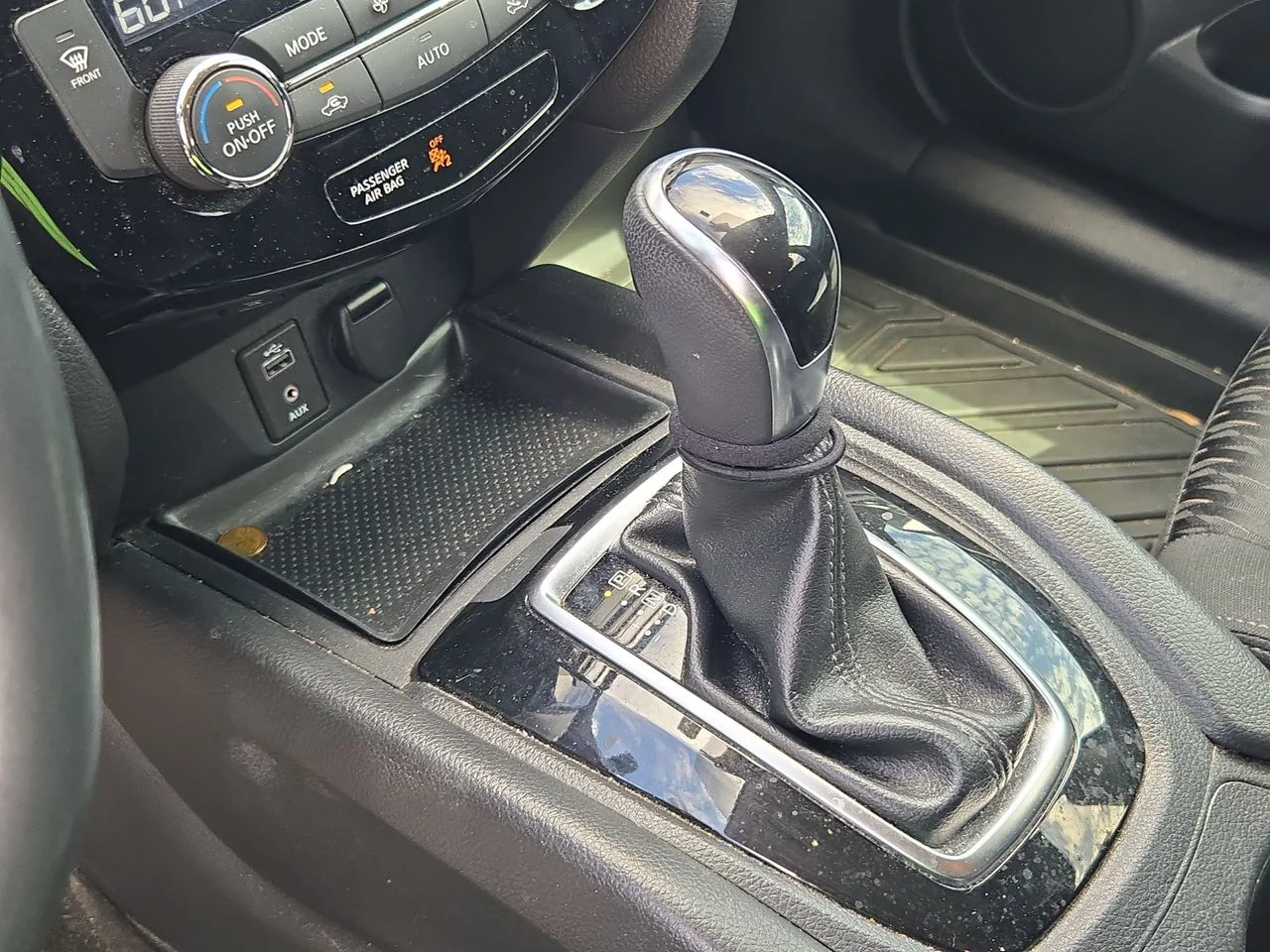 Used 2017 Magnetic Black Nissan SV image 7