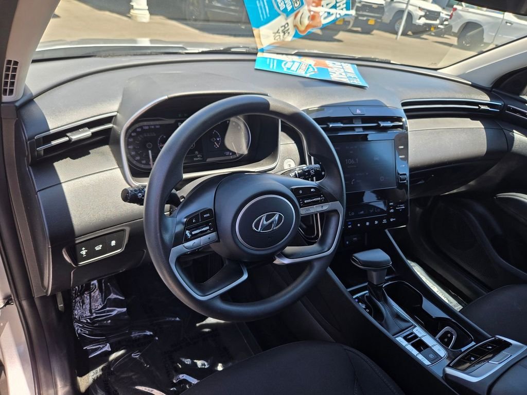 Used 2024 Silver Hyundai SEL image 6