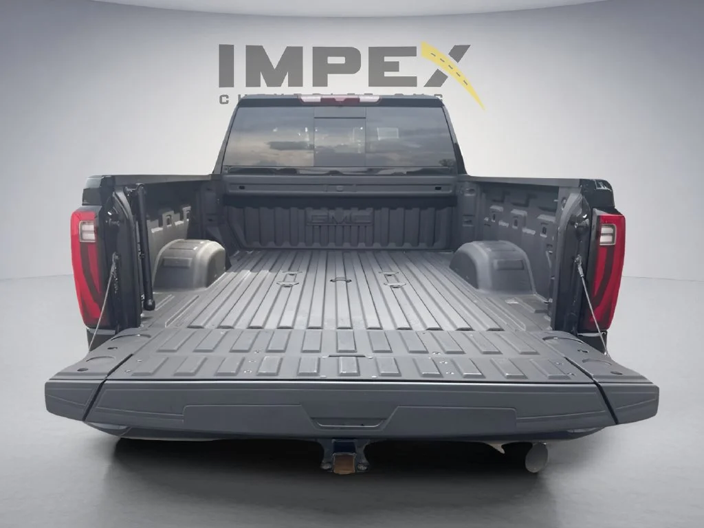 Used 2025 Onyx Black GMC Denali image 33