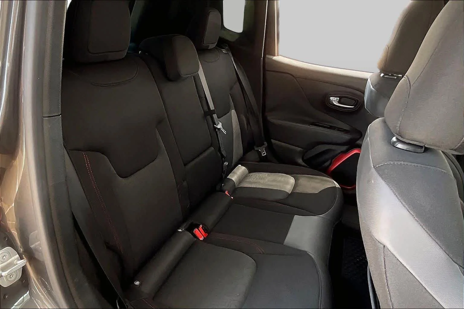 Used 2016 Granite Crystal Metallic Clearcoat Jeep Trailhawk image 20