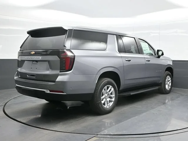 2026 Chevrolet Suburban LS - Photo 9