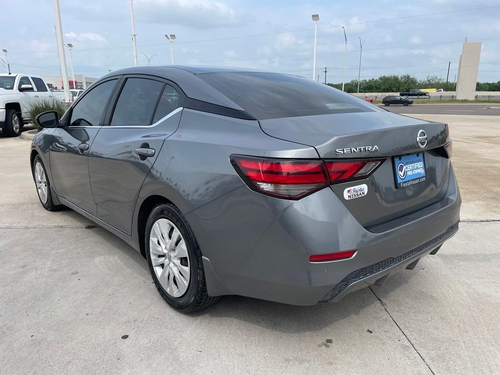 Used 2022 Gray Nissan S image 5