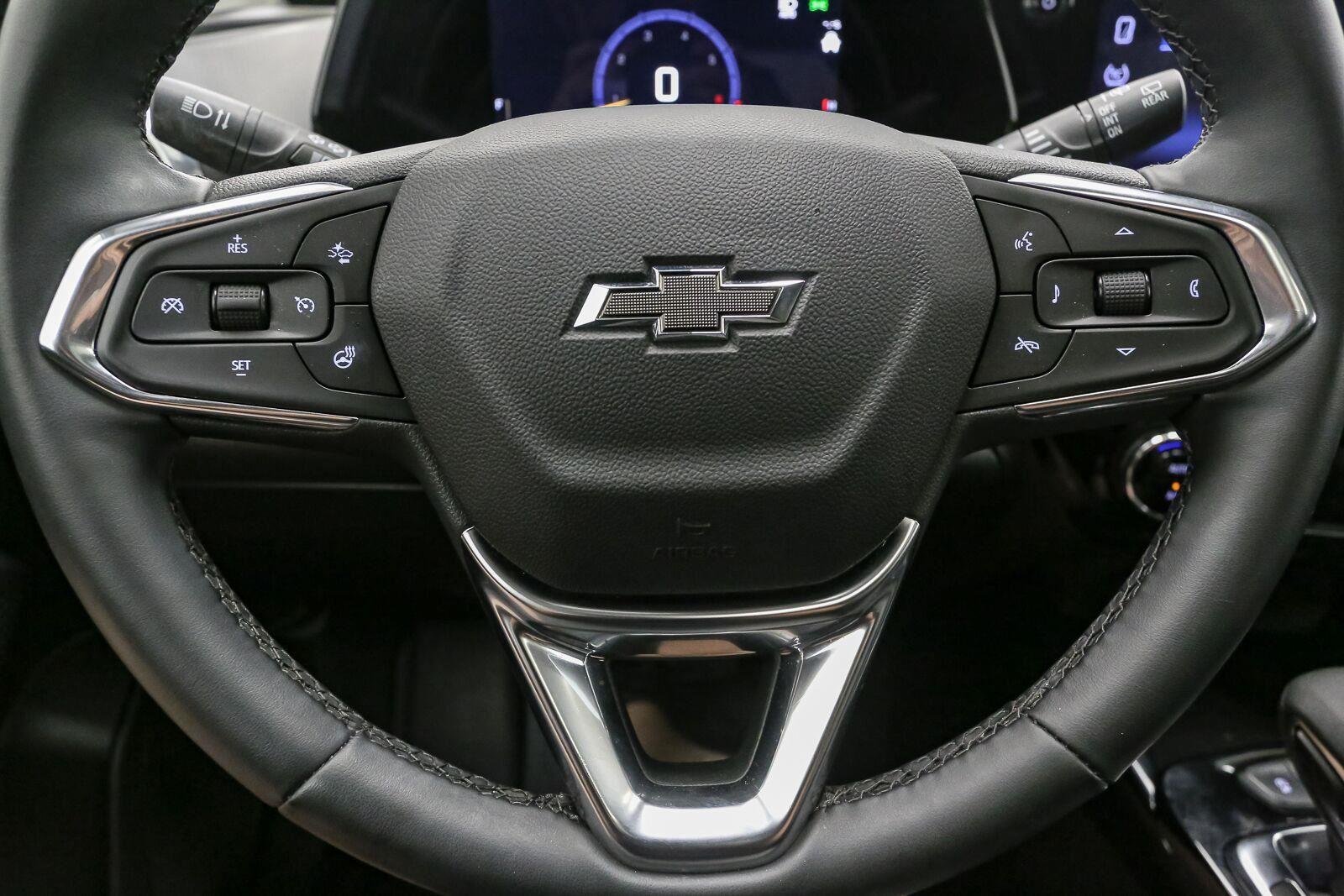 Used 2025 Sterling Gray Metallic Chevrolet ACTIV image 34
