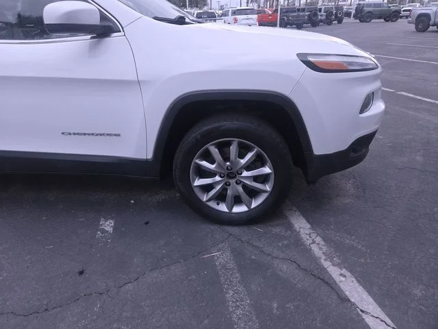 Used 2017 White Jeep Limited image 25