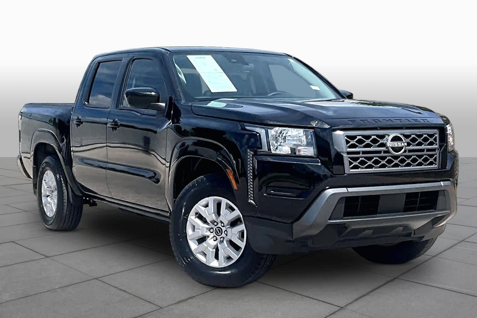 Certified Used 2022 Super Black Nissan SV image 3