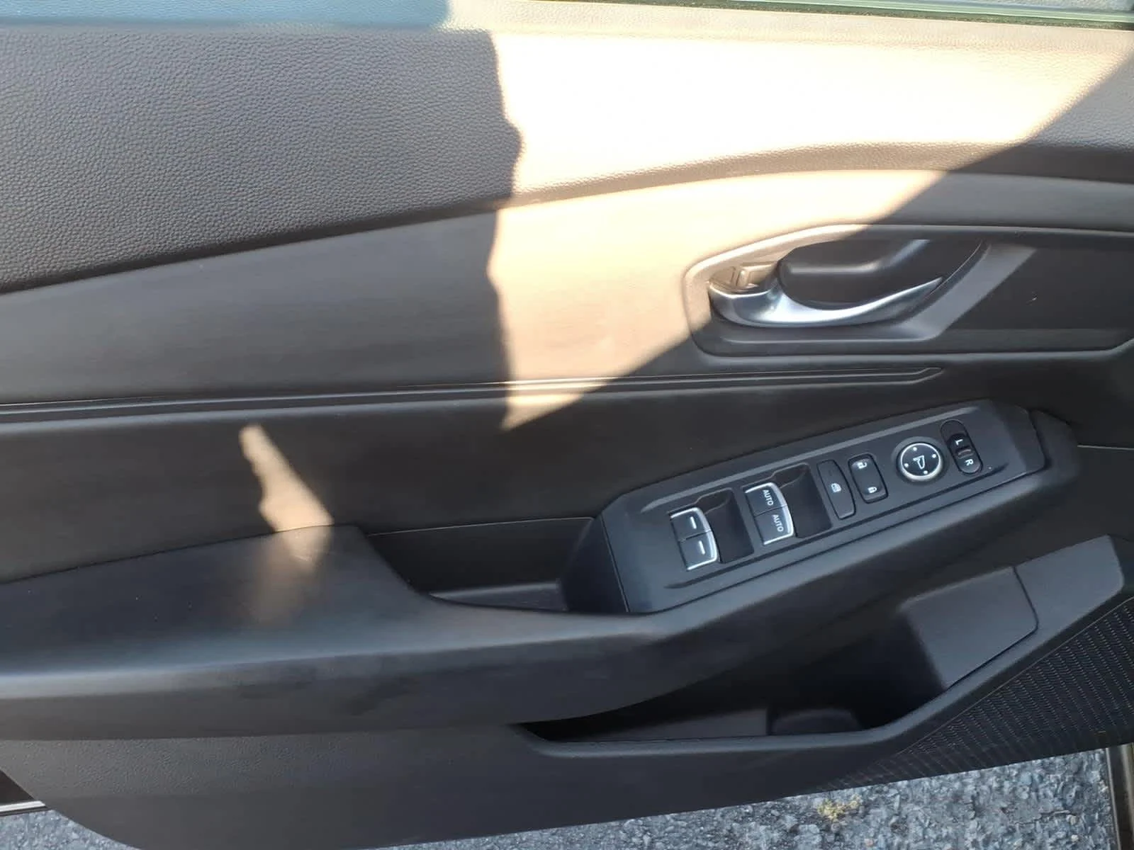 2023 Honda Accord EX - Photo 16
