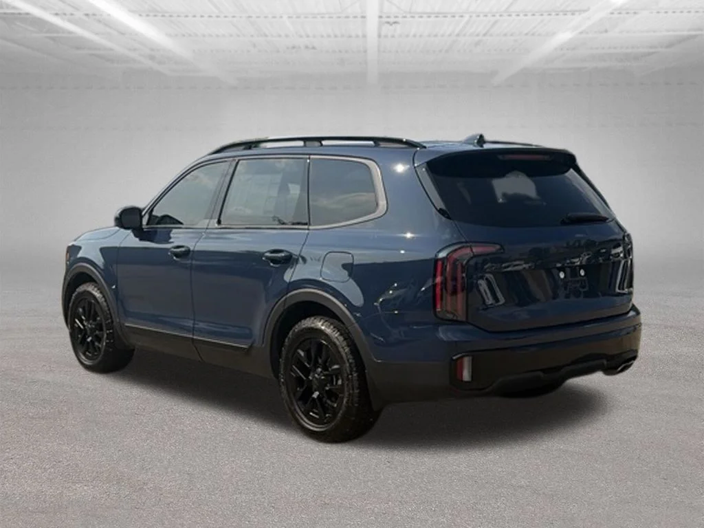 Used 2025 Black Kia SX-Prestige X-Pro image 3