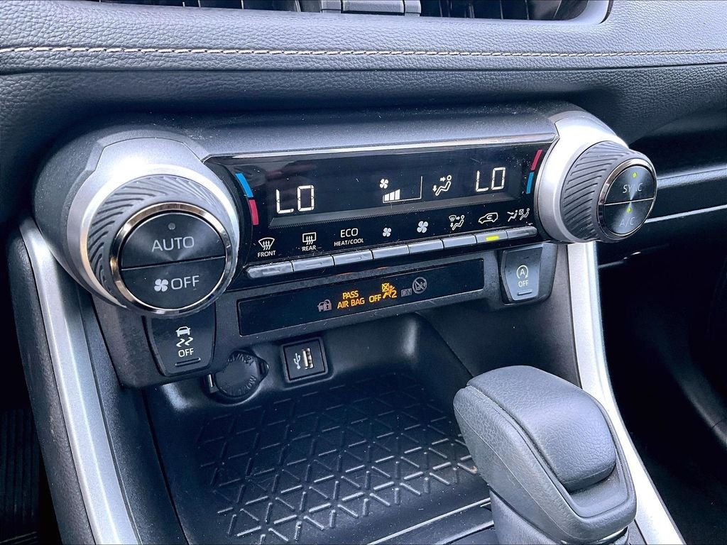 Used 2025 Silver Toyota XLE image 26