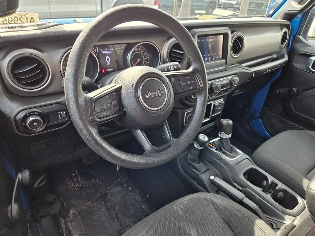 Used 2023 Blue Jeep Sport image 15