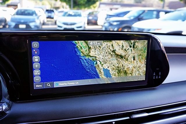 Used 2025 Silver Hyundai SEL Premium image 27