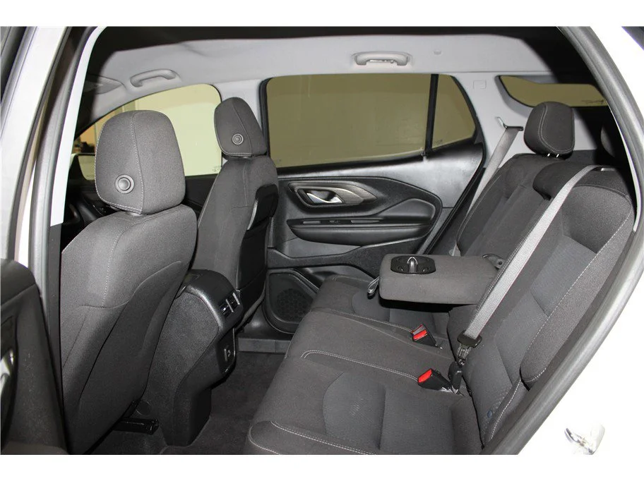 Used 2022 Summit White GMC SLE image 12