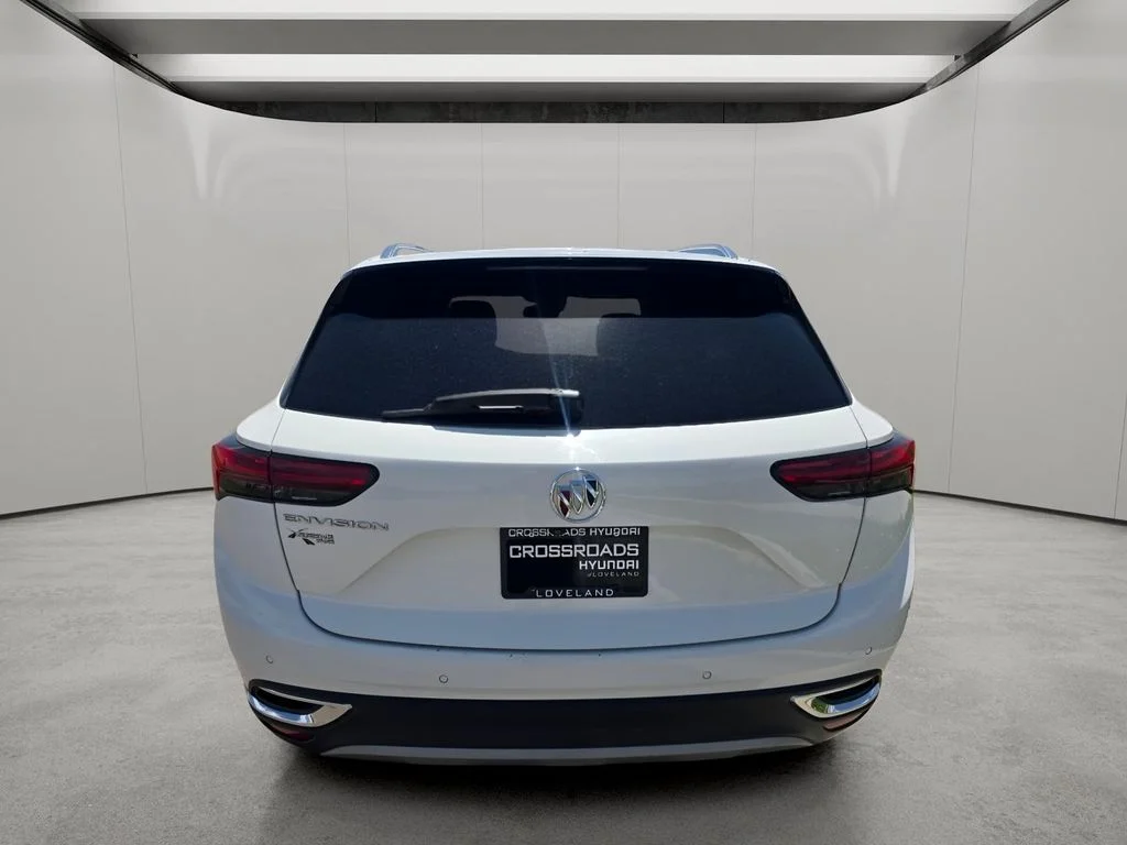 Used 2023 Summit White Buick Preferred image 4