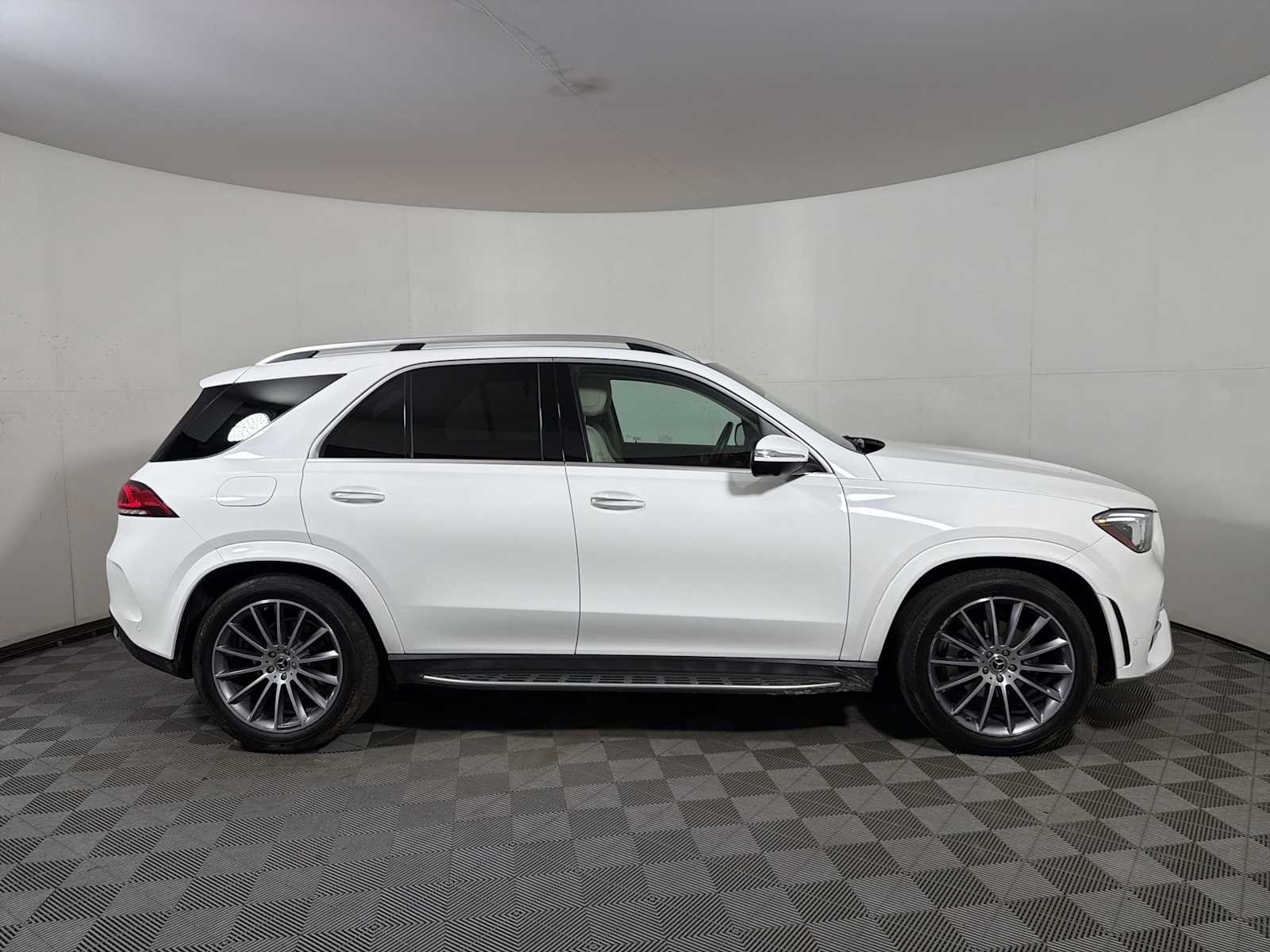 Used 2022 Polar White Mercedes-Benz GLE 350 image 7