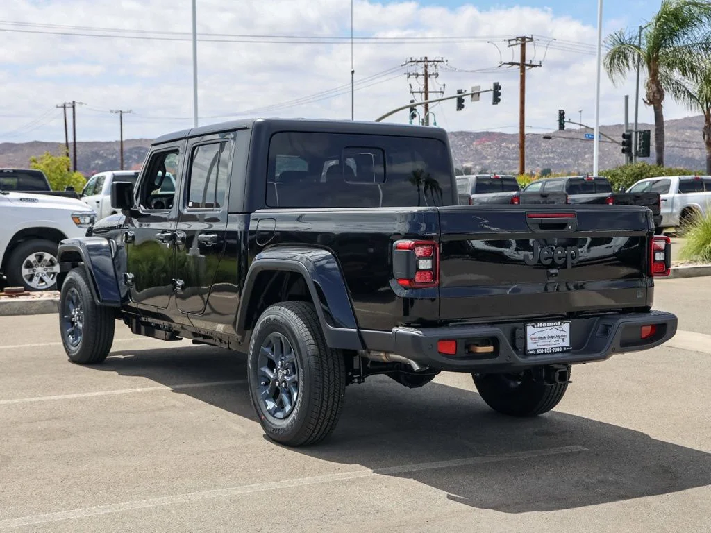 New 2026 Black Clear-Coat Exterior Paint Jeep 85th Anniversary Edition image 6