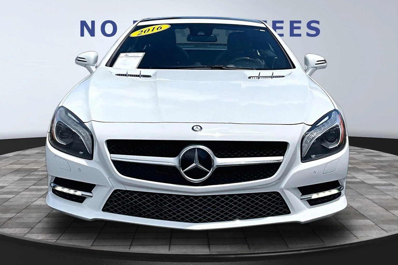 Used 2016 Polar White Mercedes-Benz SL 400 image 2