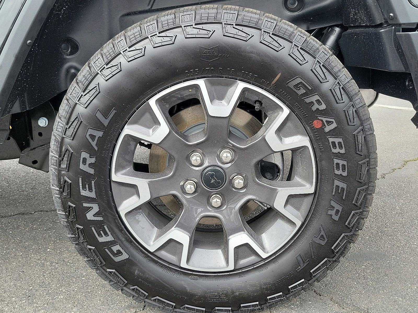 2025 Jeep Wrangler 4-Door Sahara - Photo 20