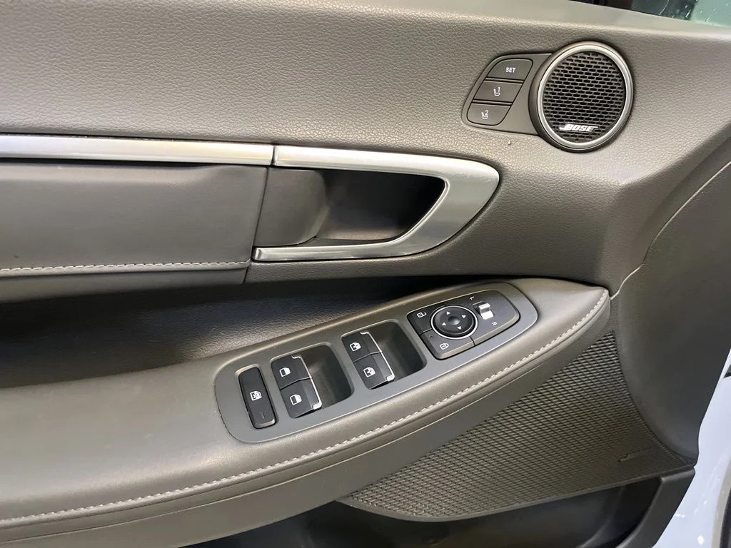 Used 2020 Gray Hyundai Limited image 13