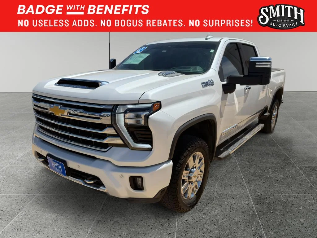 Used 2024 Iridescent Pearl Tricoat Chevrolet High Country image 7