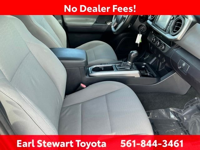 Certified Used 2018 Black Toyota SR5 image 33