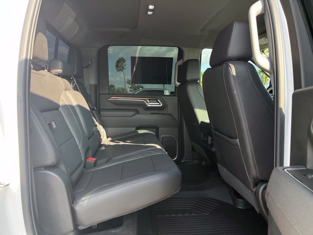 Used 2026 Summit White Chevrolet LT image 24