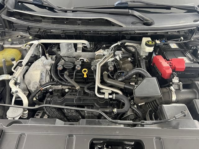 Used 2021 Gray Nissan SV image 22