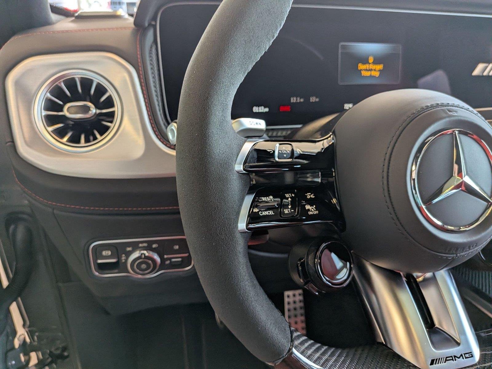 New 2027 MANUFAKTUR Arabian Grey Non- Metallic Mercedes-Benz AMG® G 63 SUV image 20