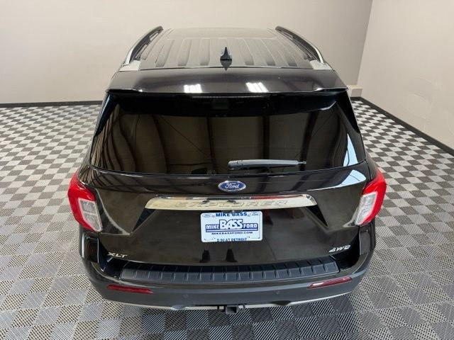 Certified Used 2021 Agate Black Metallic Ford XLT image 12