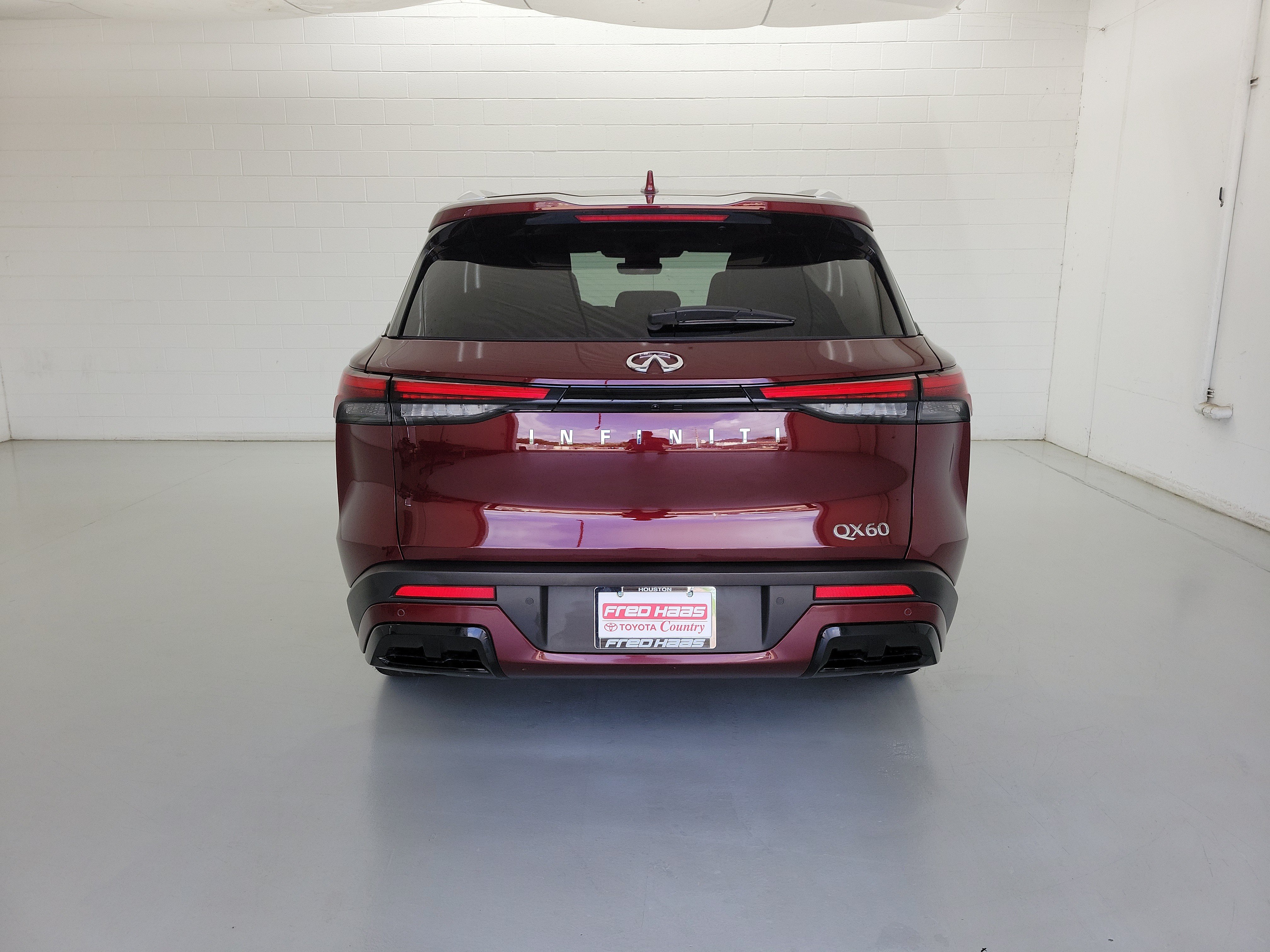 Used 2023 Deep Bordeaux INFINITI LUXE image 6