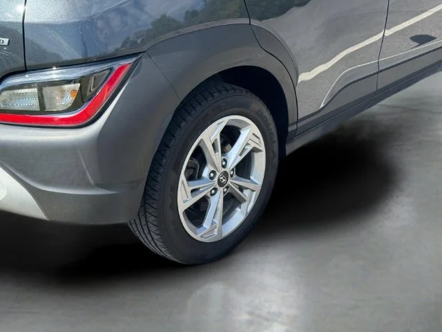 Used 2022 Gray Hyundai SEL image 17