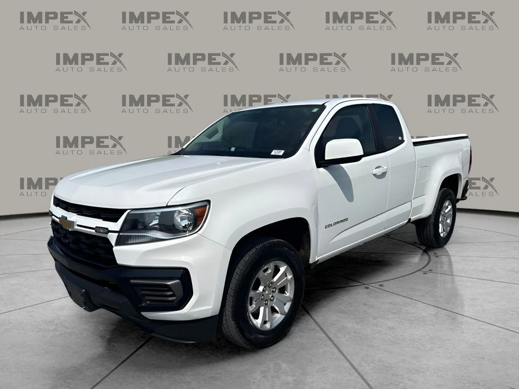 Used 2022 White Chevrolet LT image 1