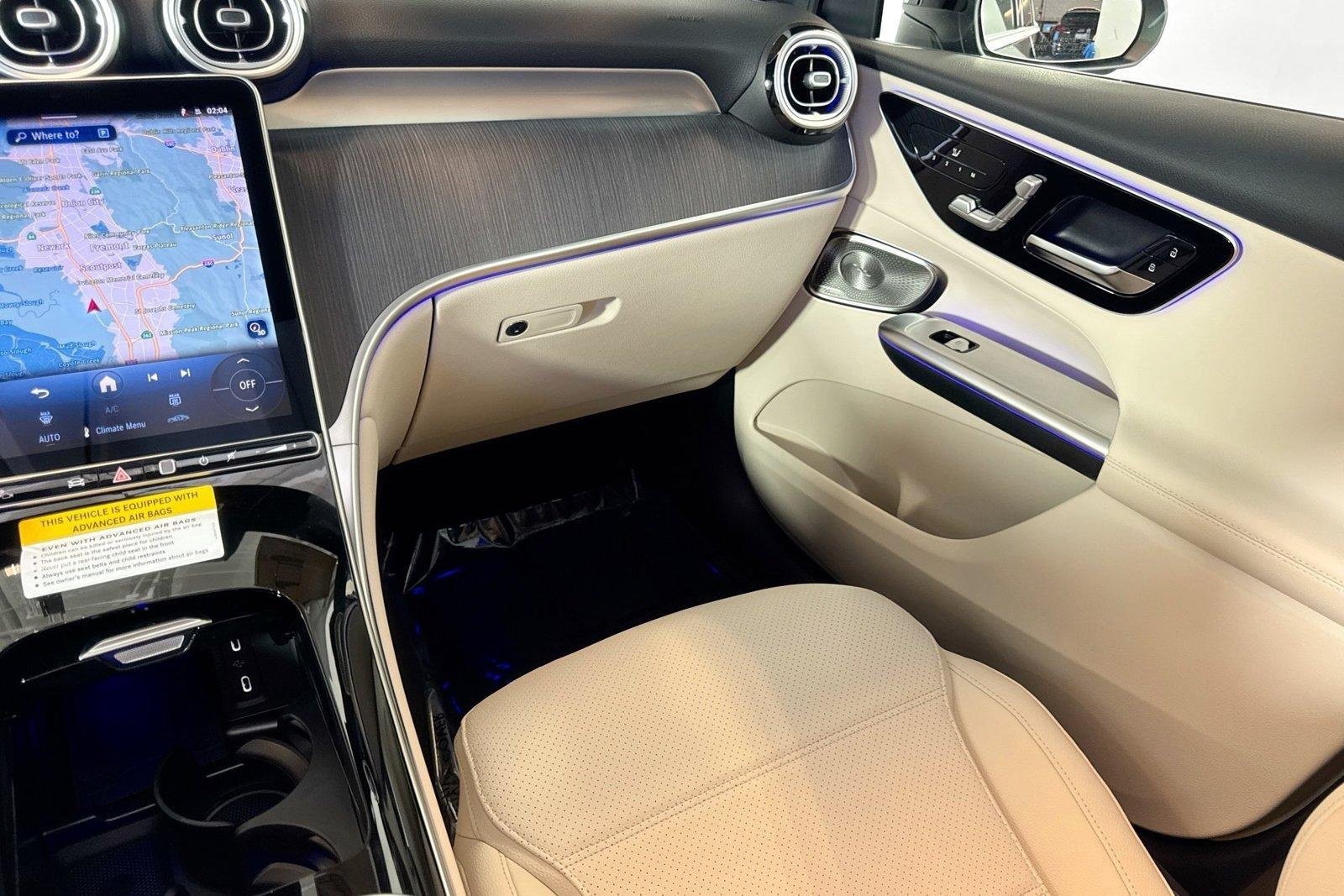 New 2026 Black Mercedes-Benz GLC 300 image 21