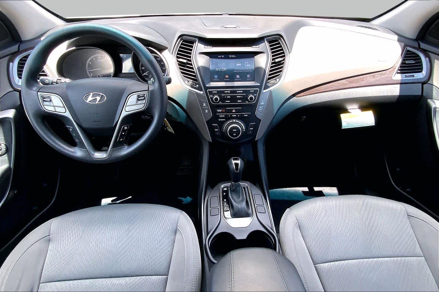 Used 2017 Frost White Pearl Hyundai 2.4L image 15