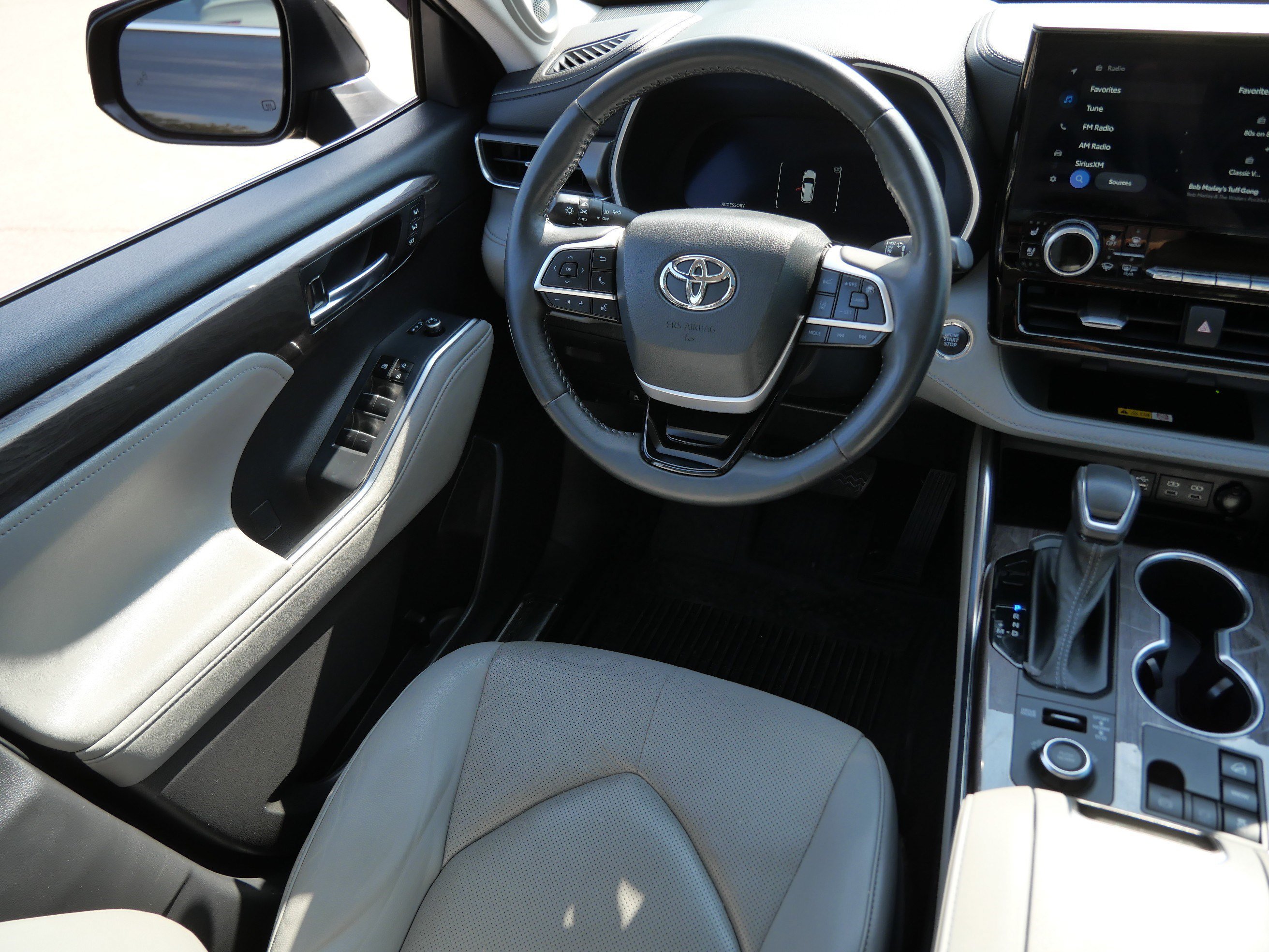 Used 2023 Midnight Black Metallic Toyota Limited image 10