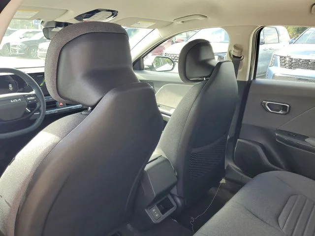 New 2025 Snow White Pearl Kia EX image 23