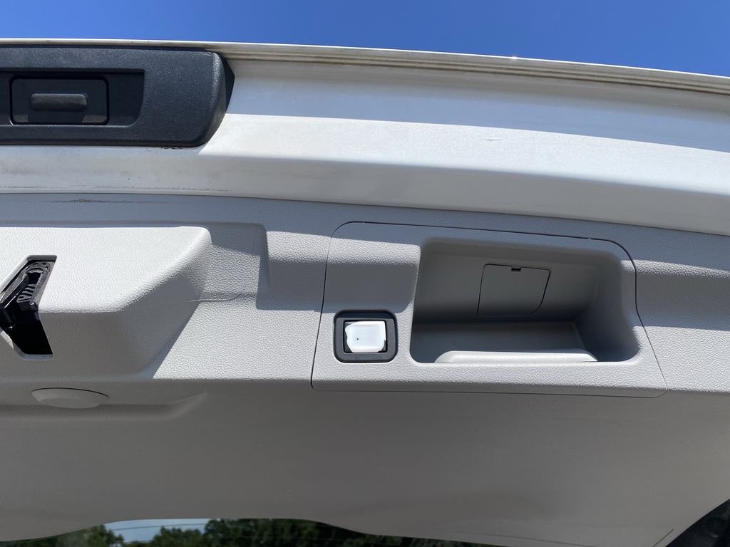 Used 2019 White Frost Tricoat GMC SLT-1 image 31