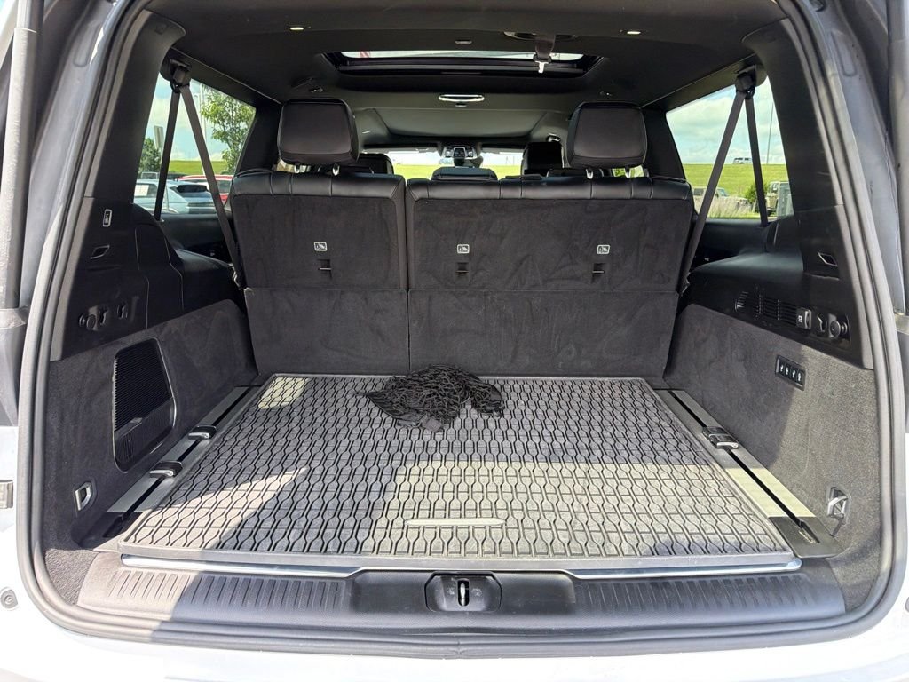 Used 2025 White Jeep I image 20