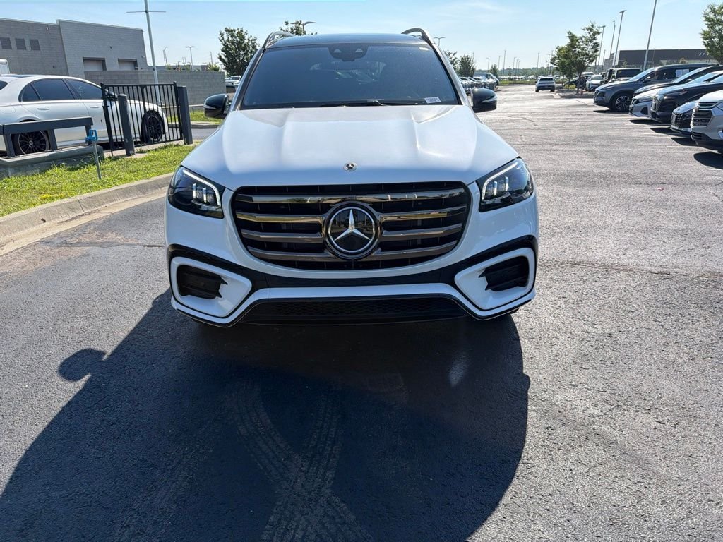 Used 2025  Mercedes-Benz GLS 450 image 2