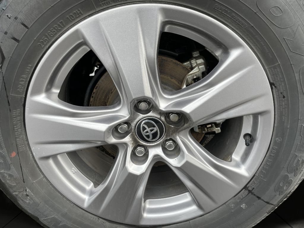 Used 2025 Silver Toyota XLE image 26