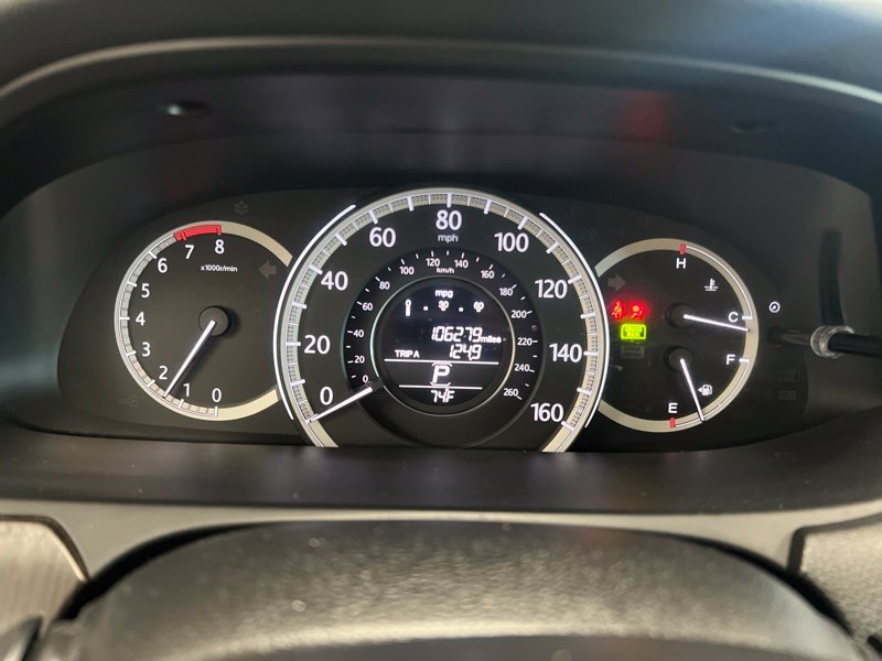 Used 2014  Honda EX image 25
