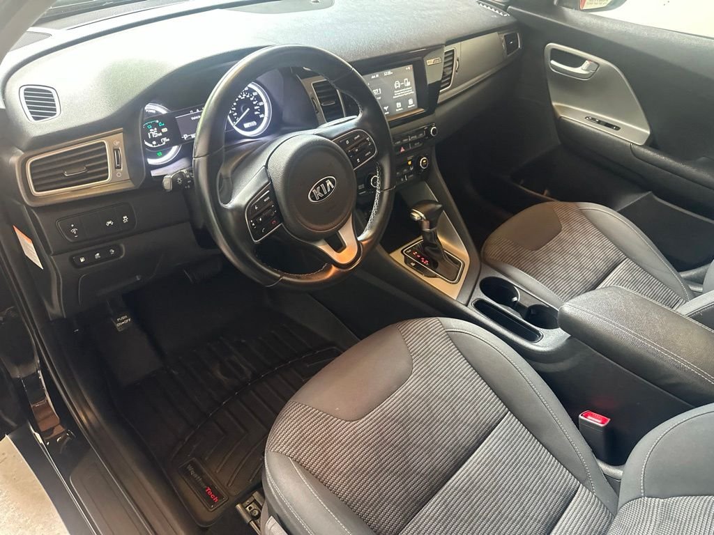 Used 2019 Black Kia LX image 8